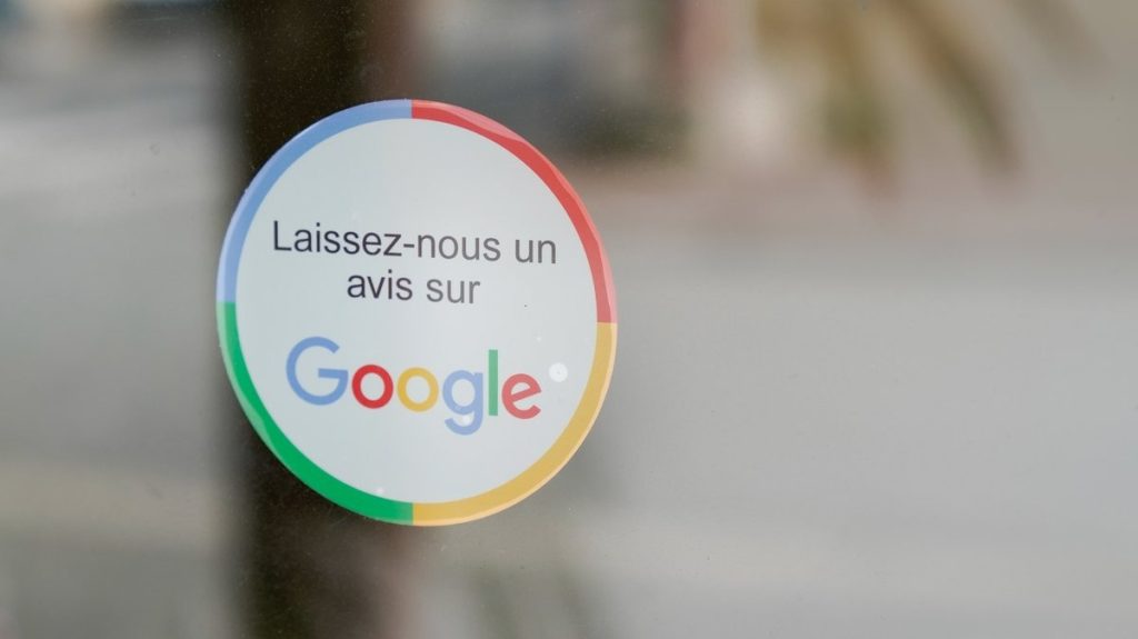 Capture écran procédure signalement faux avis Google My Business